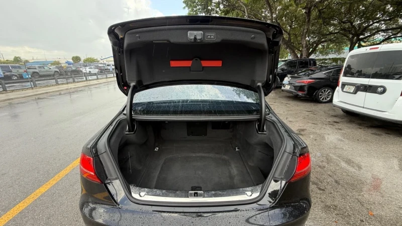 Audi A8 Head up* Distronic* Масаж* 360cam* Обдух* Пано, снимка 15 - Автомобили и джипове - 52317977