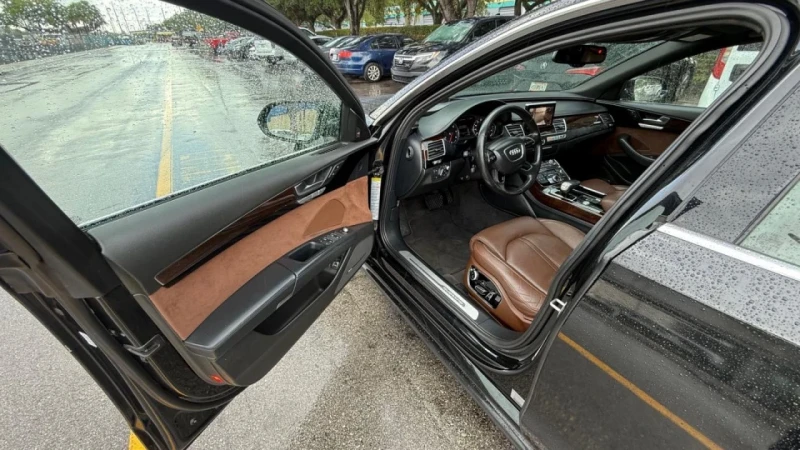 Audi A8 Head up* Distronic* Масаж* 360cam* Обдух* Пано, снимка 7 - Автомобили и джипове - 52317977