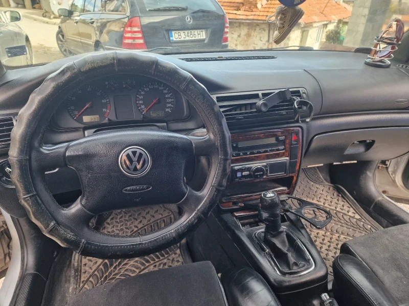 VW Passat, снимка 7 - Автомобили и джипове - 52535979