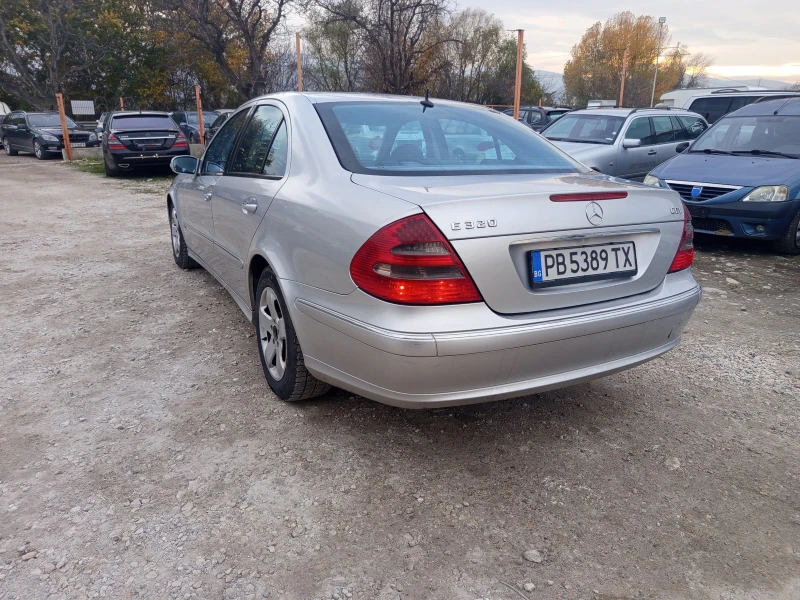 Mercedes-Benz E 320, снимка 3 - Автомобили и джипове - 52540682