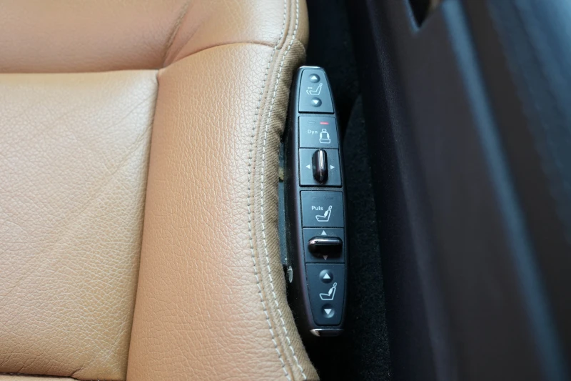 Mercedes-Benz E 350 4 Matic, снимка 9 - Автомобили и джипове - 52593536