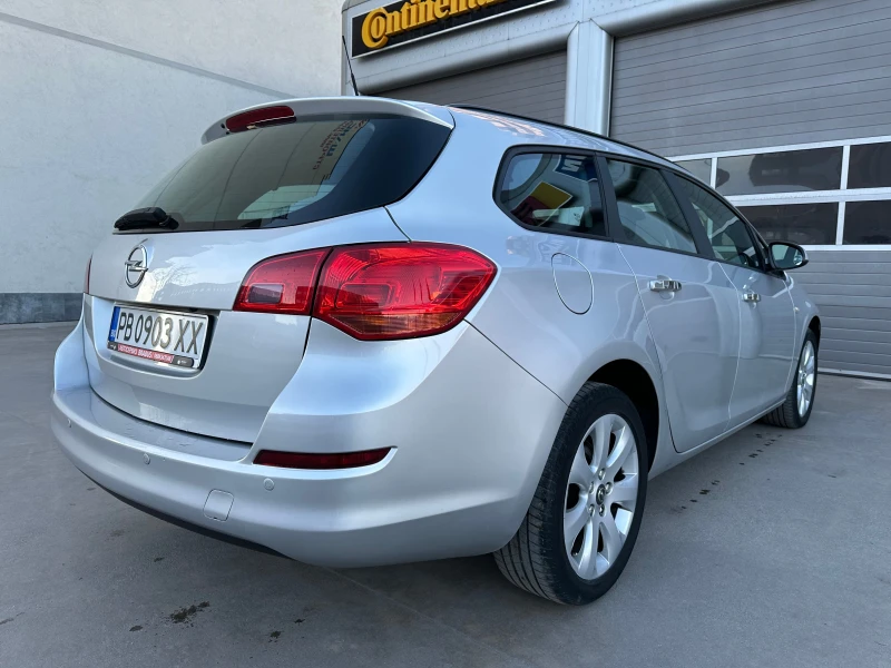 Opel Astra 1.7 CDTI, снимка 6 - Автомобили и джипове - 52922453