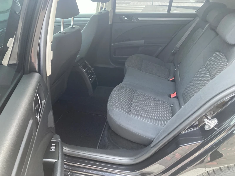 Skoda Superb, снимка 14 - Автомобили и джипове - 53125905