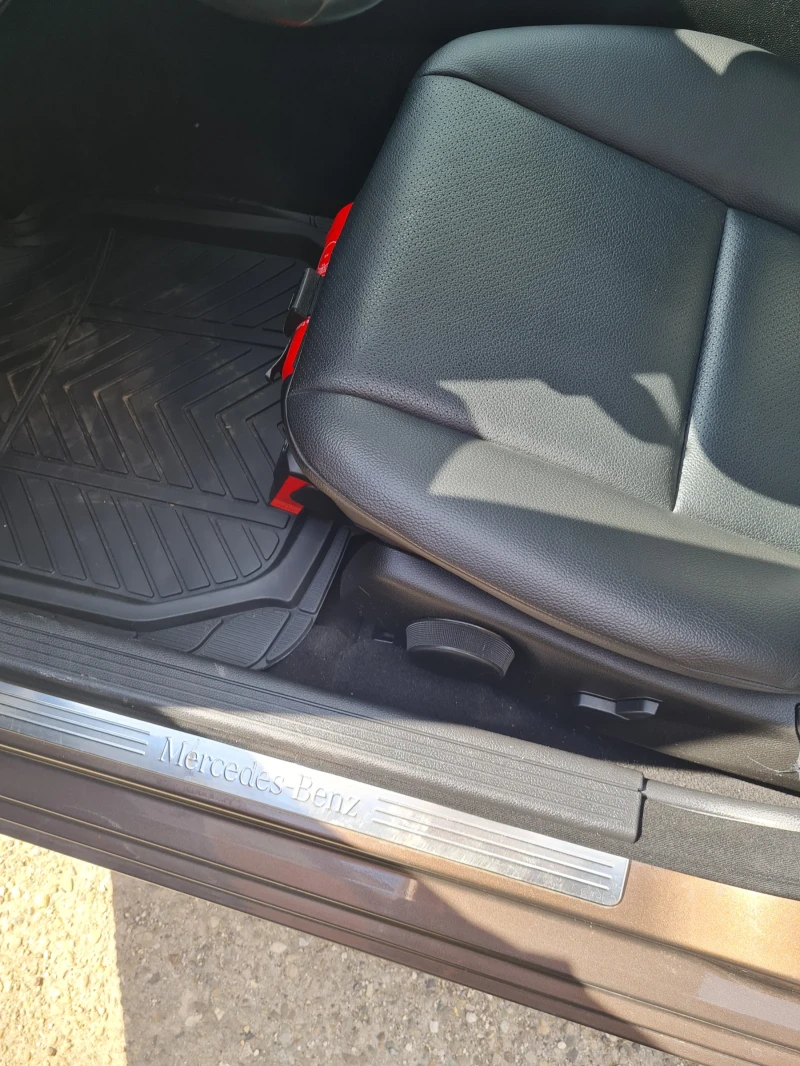 Mercedes-Benz C 200 Елегант, снимка 7 - Автомобили и джипове - 53204833