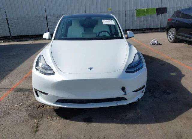 Tesla Model Y LONG RANGE DUAL MOTOR AWD - изображение 10