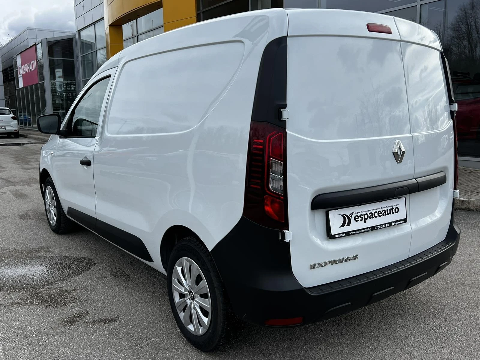 Renault Express 1.5 dCi / 75 к.с. / ЧИСТО НОВ В ГАРАНЦИЯ - изображение 7