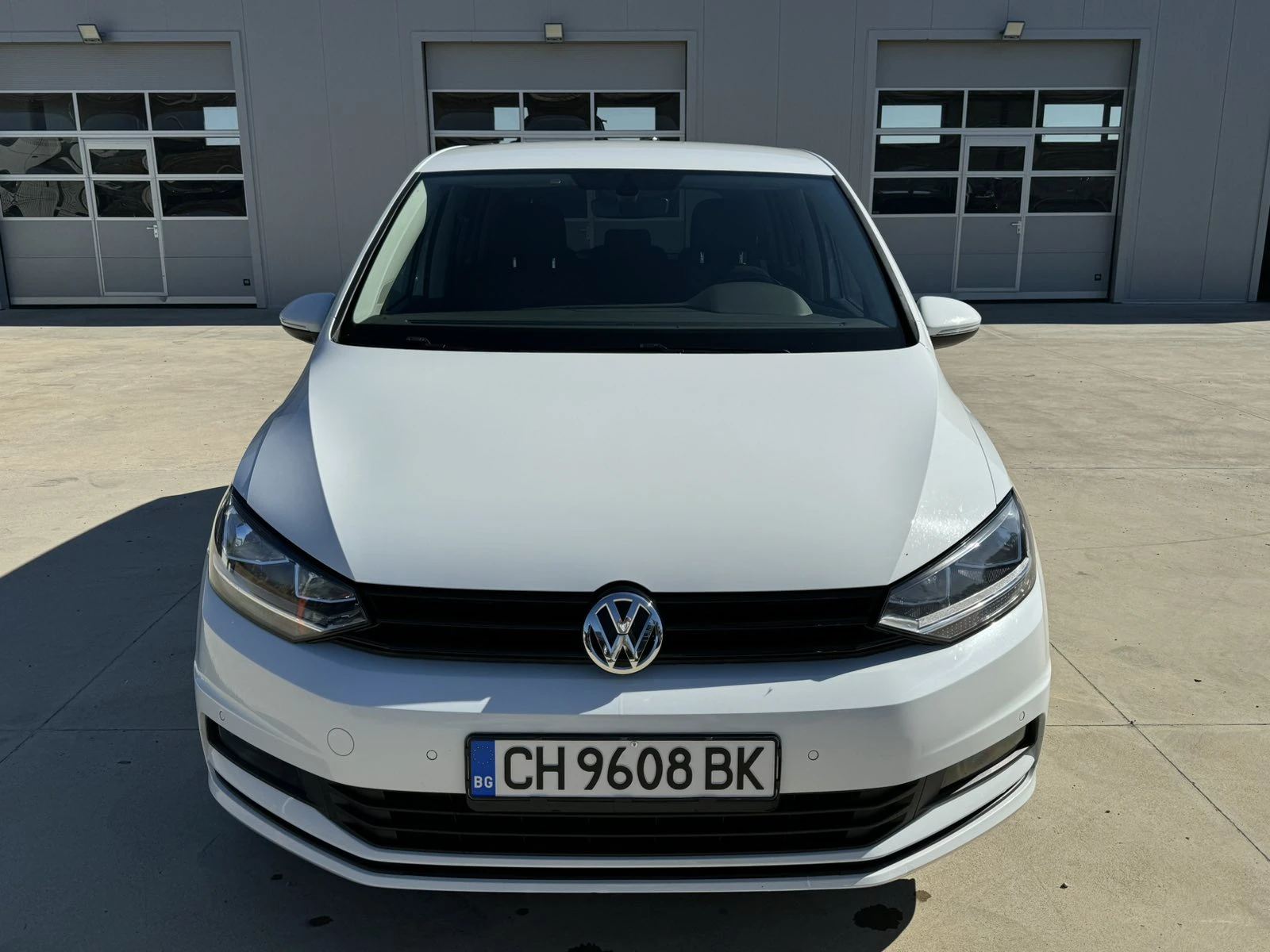 VW Touran 2.0 150ps DSG Partronic ПЕРФЕКТЕН - изображение 8