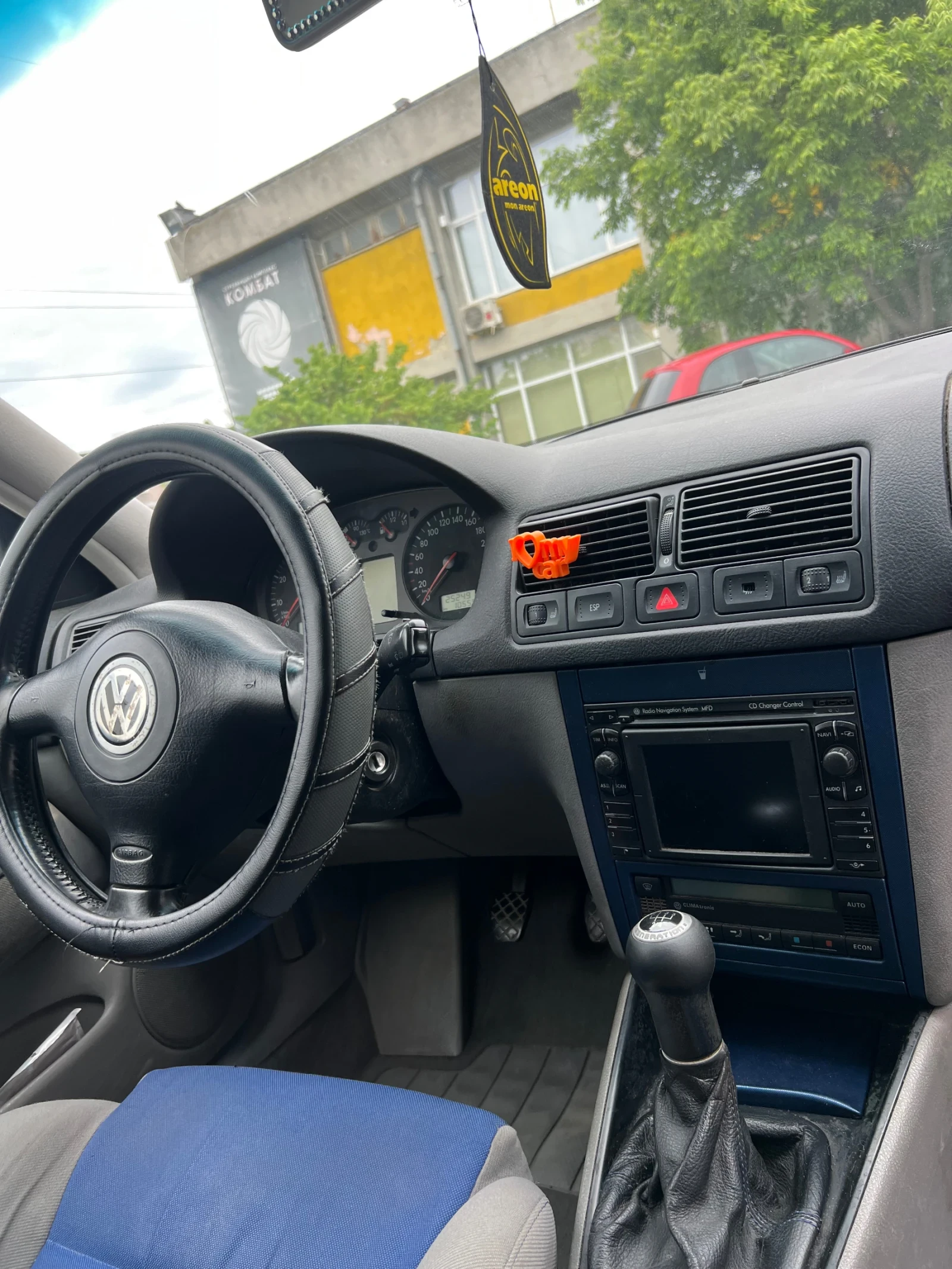 VW Golf 1.6 - изображение 5