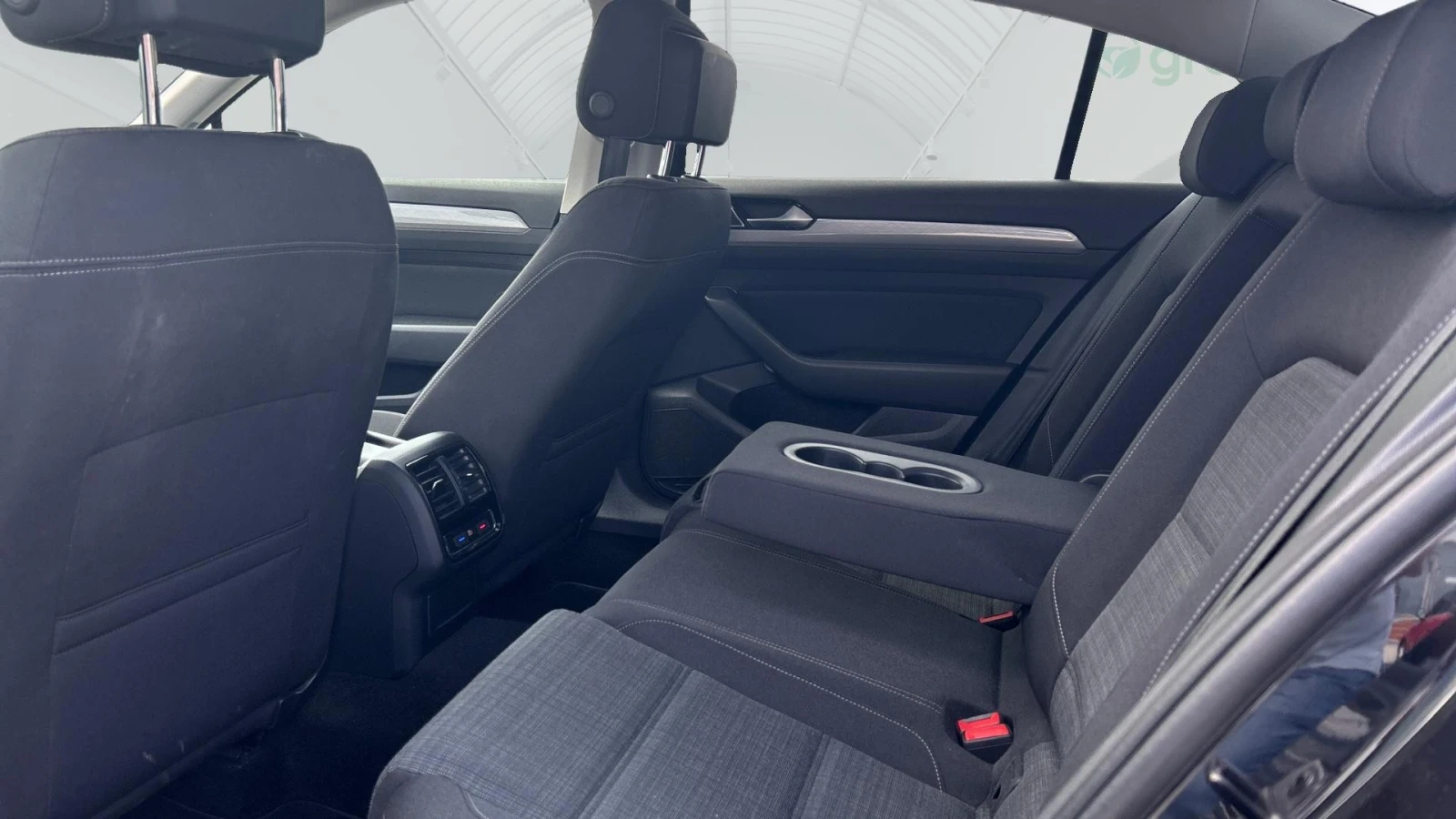 VW Passat 2.0 TDi  DSG SCR Business, Месечна вноска от 499 л - изображение 10