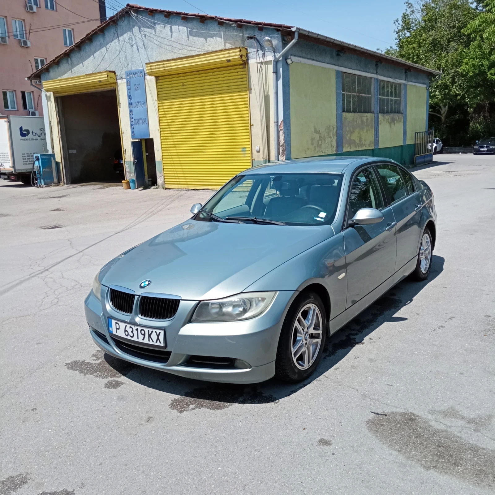 BMW 320  - изображение 2