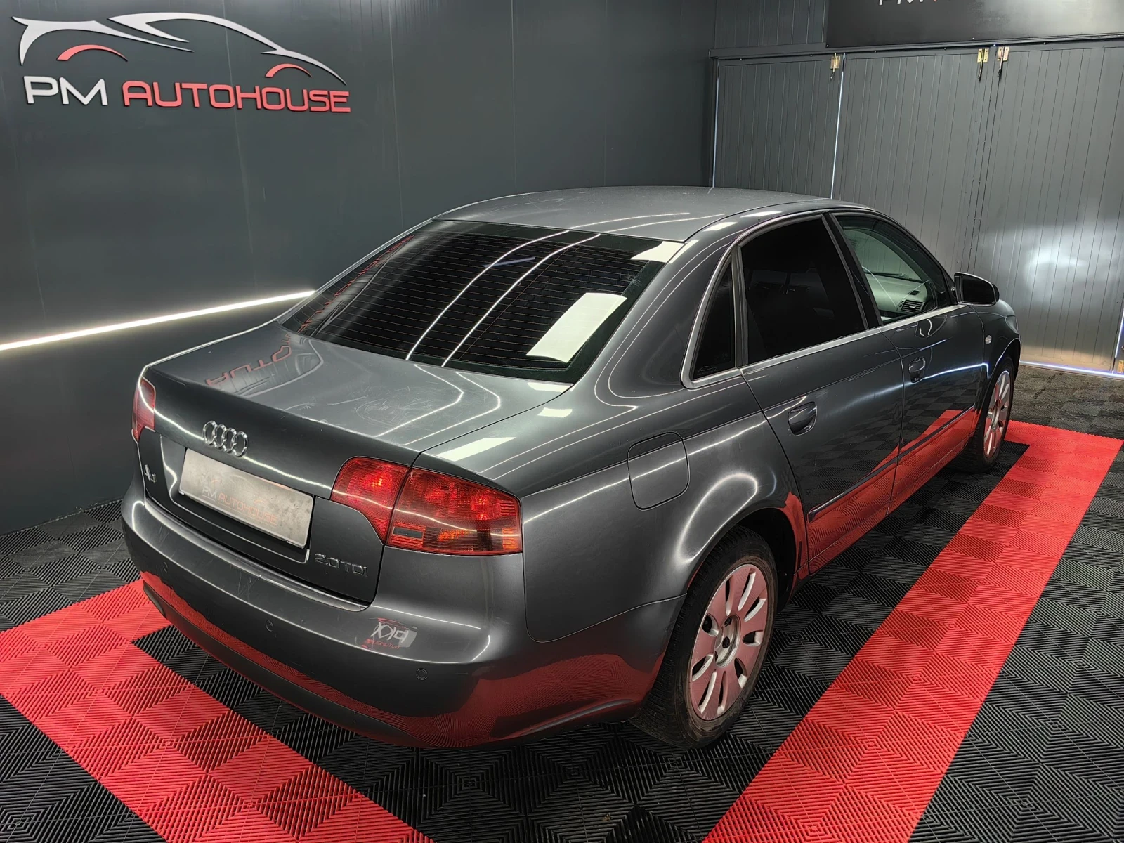 Audi A4 2.0 TDI/FACELIFT/AVTOMAT/ПОДГРЕВ/РЕГИСТРИРАНА - изображение 4