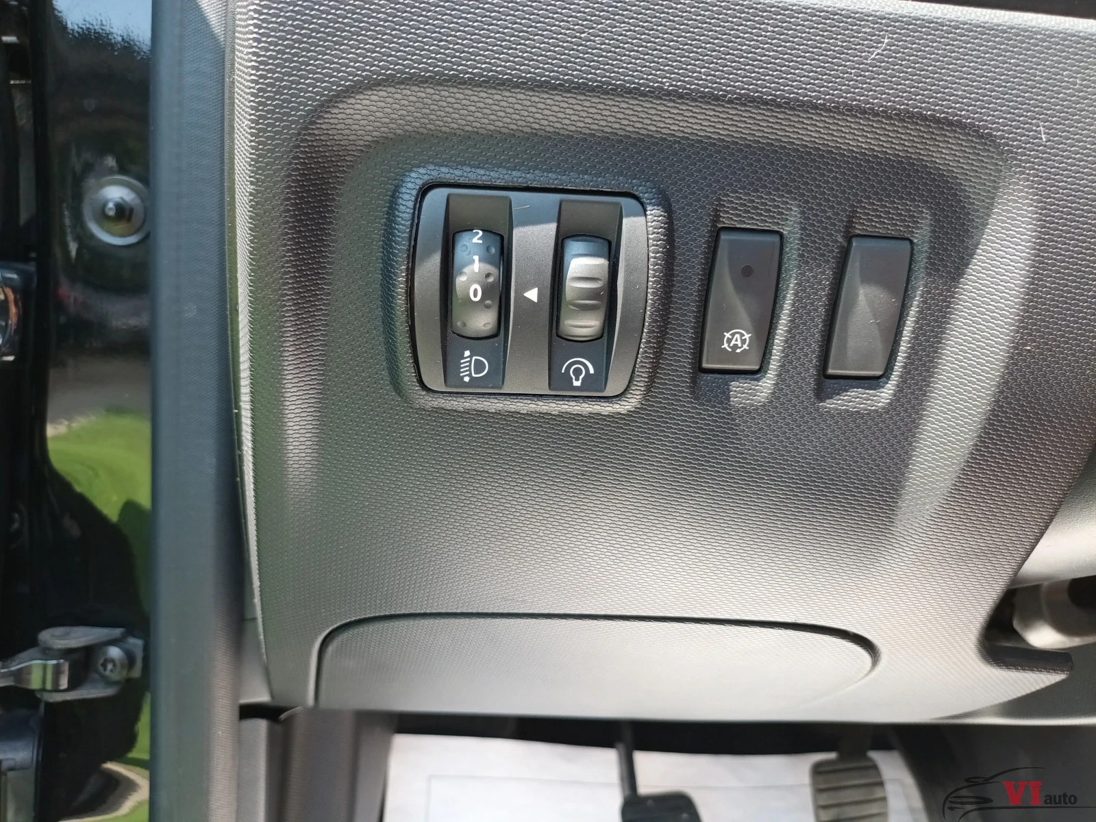 Renault Captur Tce, снимка 15 - Автомобили и джипове - 51454780