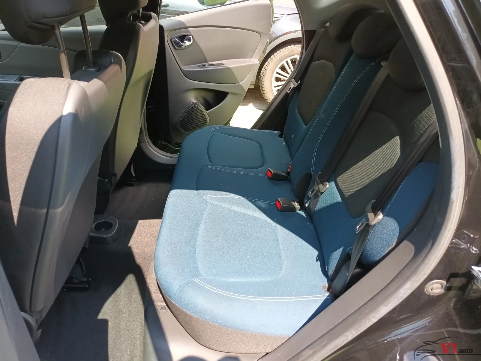 Renault Captur Tce, снимка 16 - Автомобили и джипове - 51454780