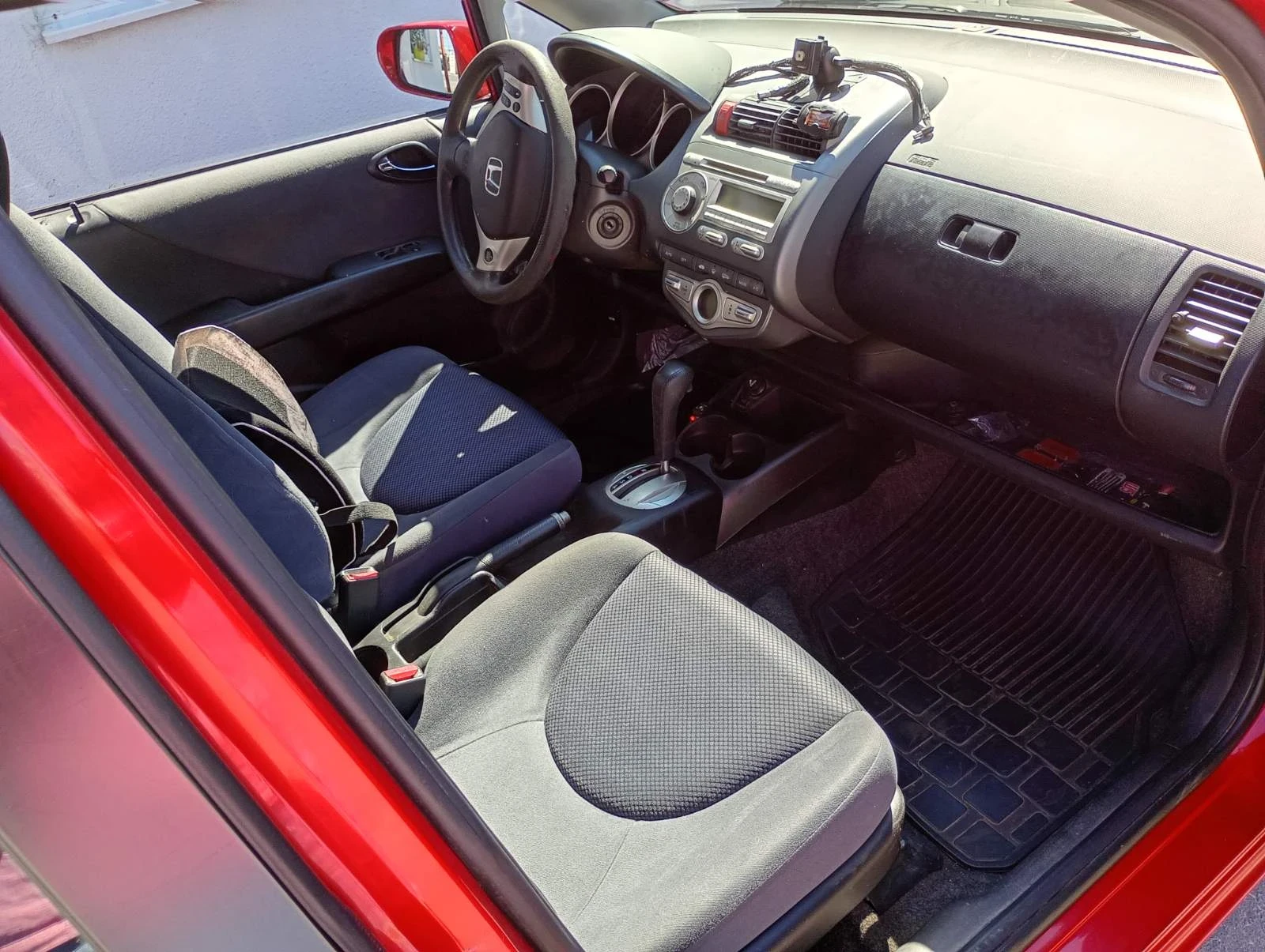 Honda Jazz Японско производство, 1 собственик, ЖЕНА - изображение 4