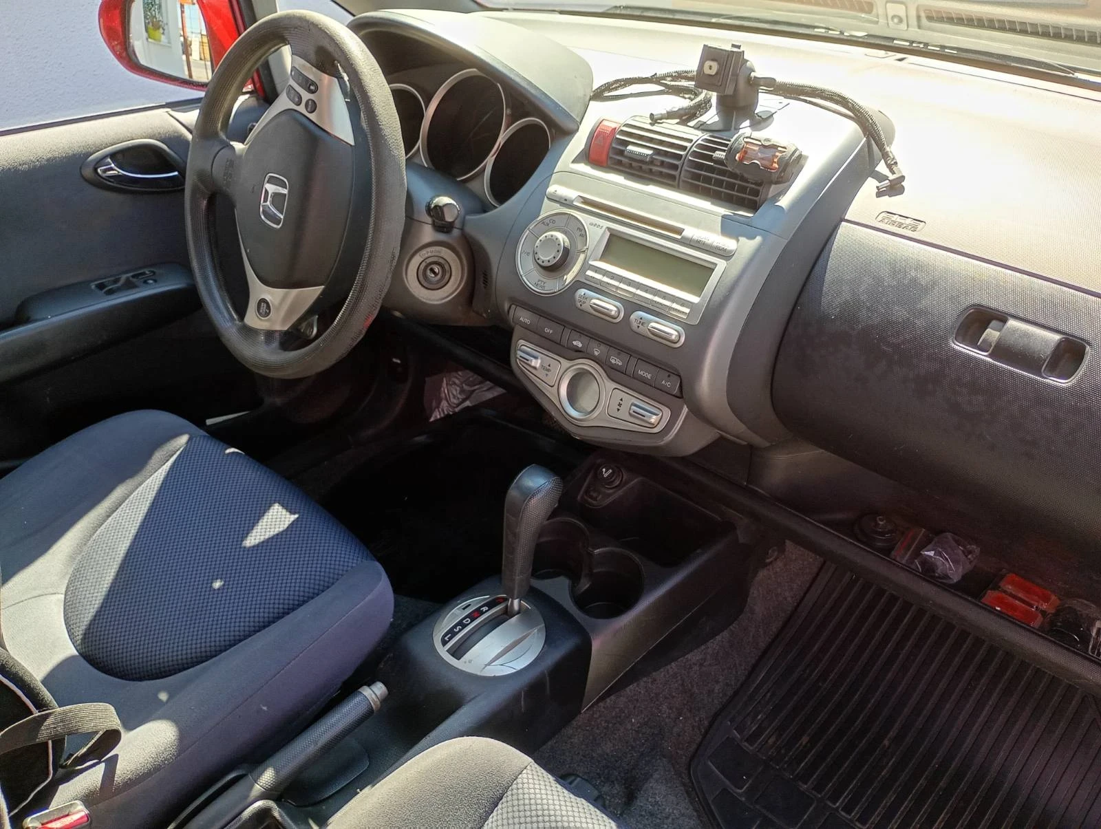 Honda Jazz Японско производство, 1 собственик, ЖЕНА - изображение 3