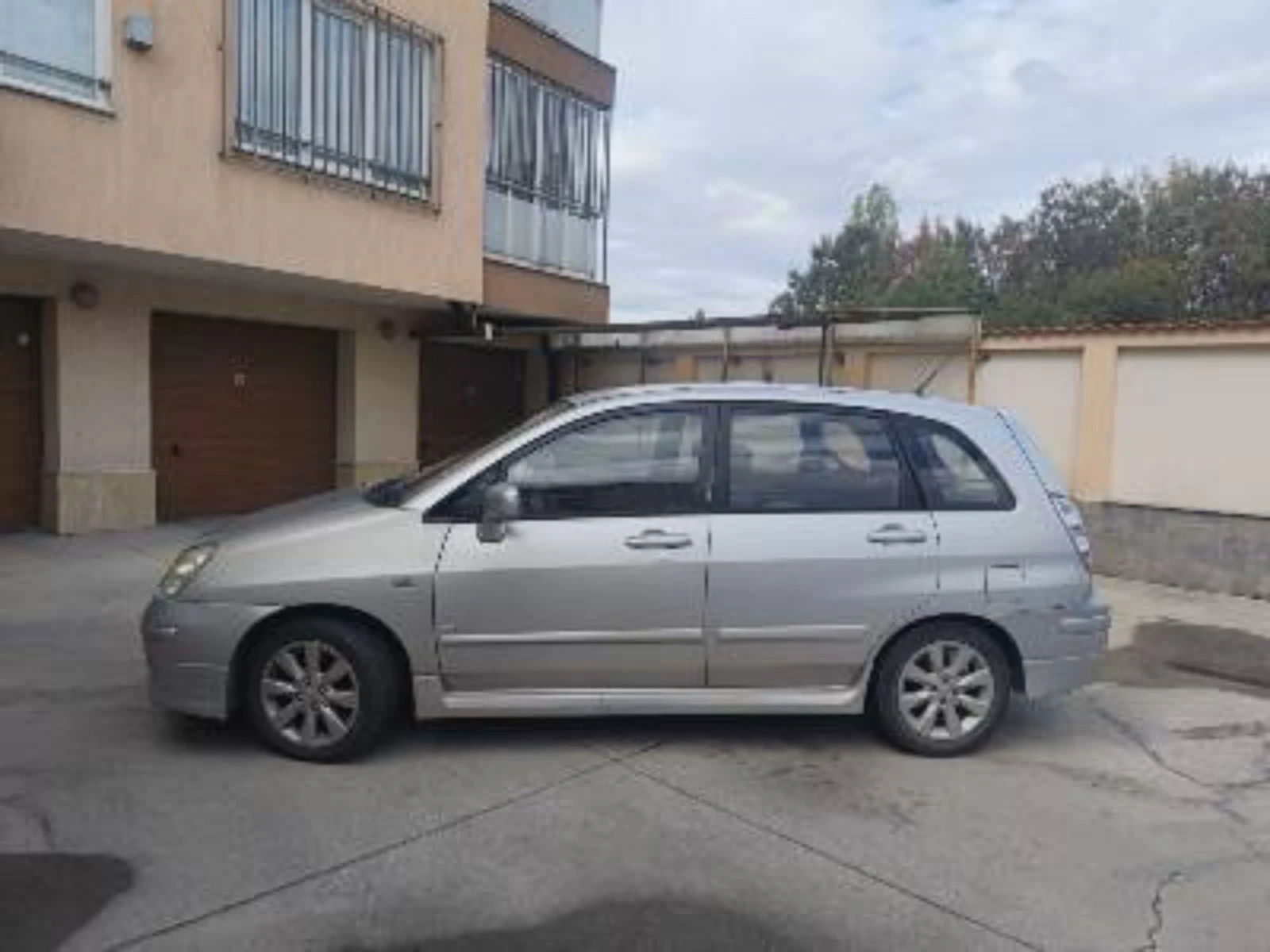 Suzuki Liana | Mobile.bg   2