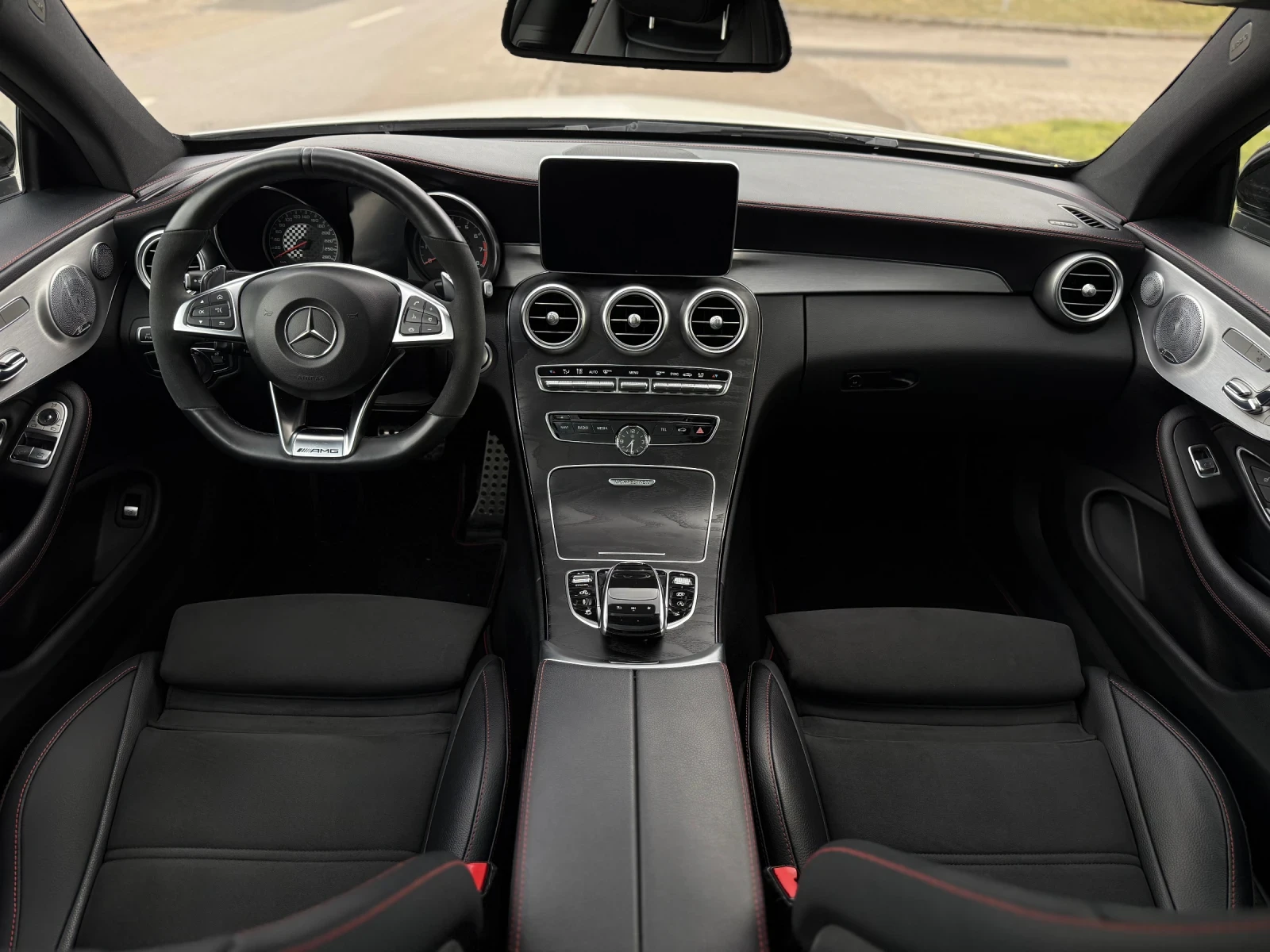 Mercedes-Benz C 43 AMG Night Edition 360* Burmester PPF (ВИДЕОКЛИП), снимка 11 - Автомобили и джипове - 53727870