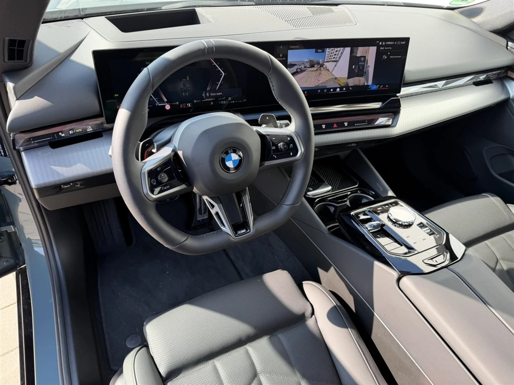 BMW 540 xDrive Touring, снимка 6 - Автомобили и джипове - 53976713