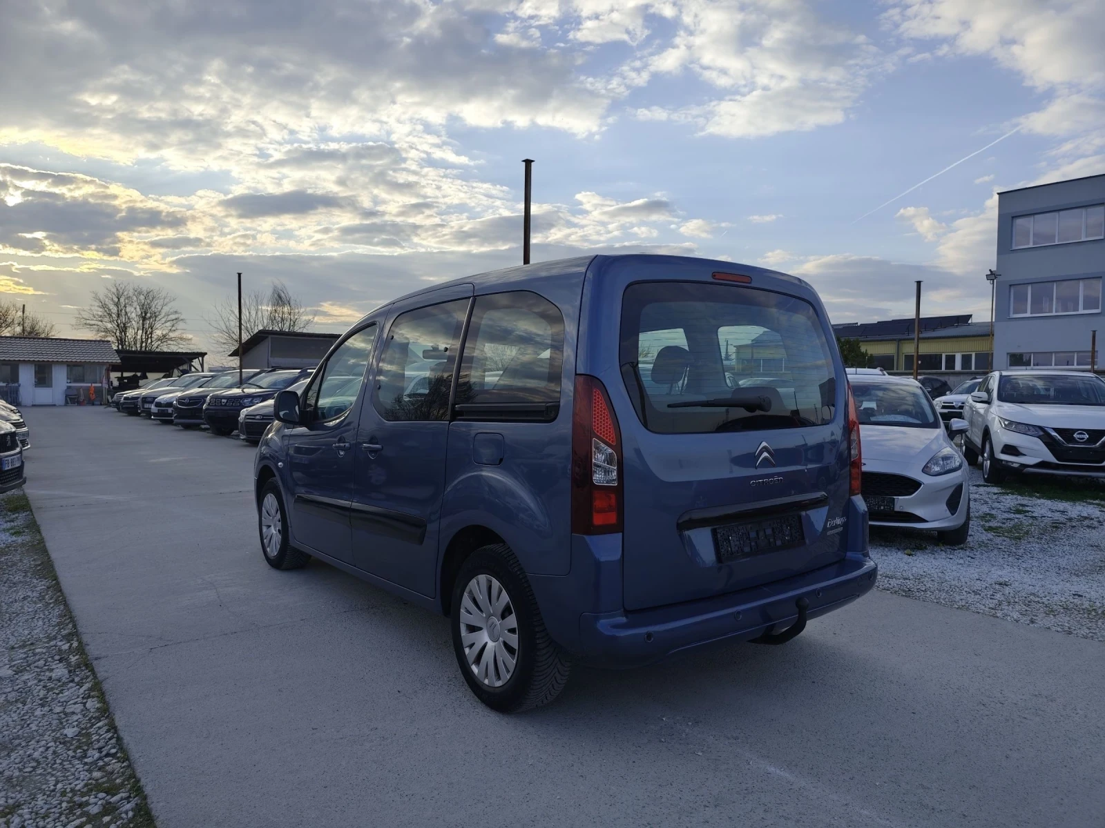 Citroen Berlingo Сервизна книжка , снимка 6 - Автомобили и джипове - 53988606