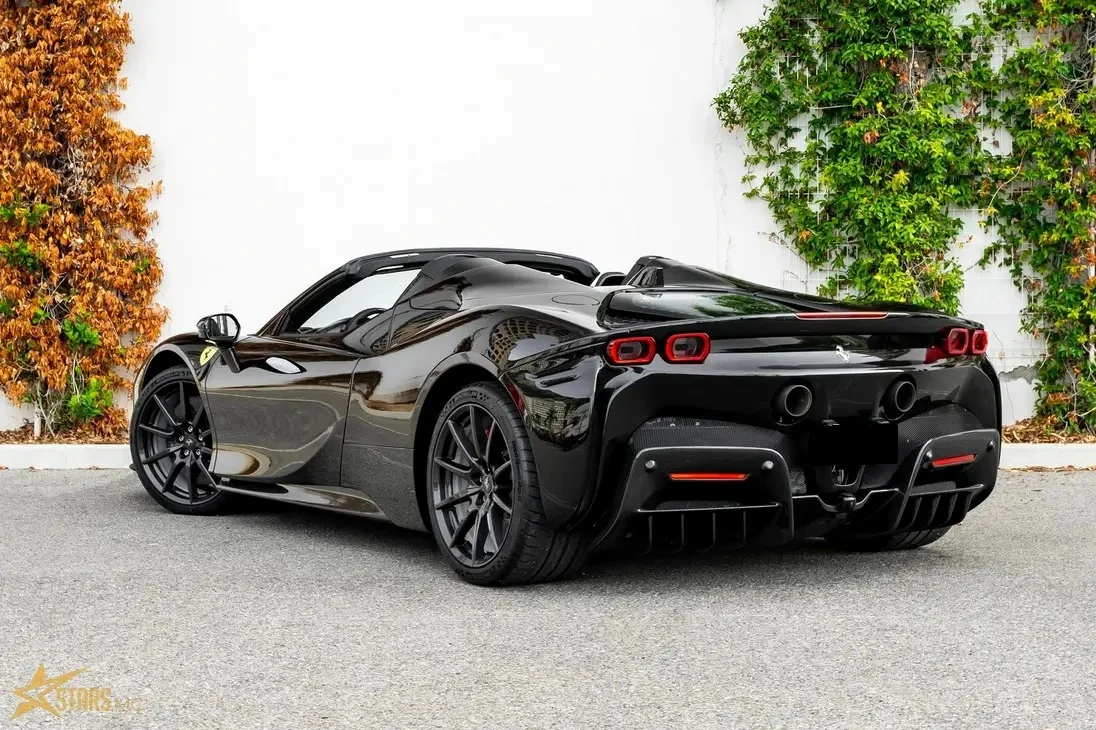 Ferrari SF 90 Spider Fiorano All Carbon, снимка 4 - Автомобили и джипове - 54407085