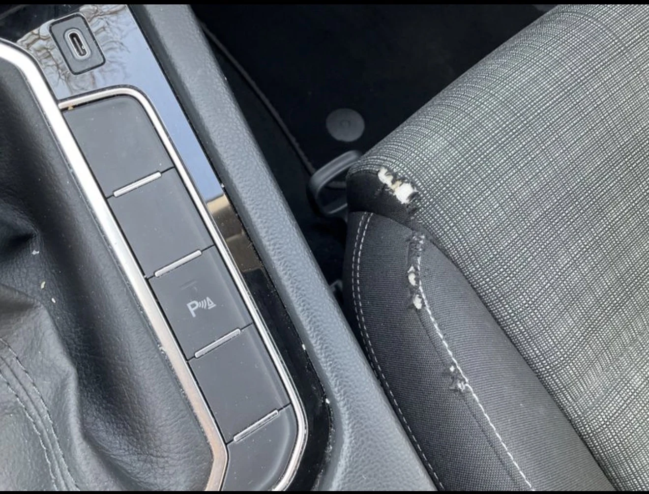 VW Passat Фейслифт 2.0tdi 150hp 6 скорости 2020, снимка 15 - Автомобили и джипове - 54650033