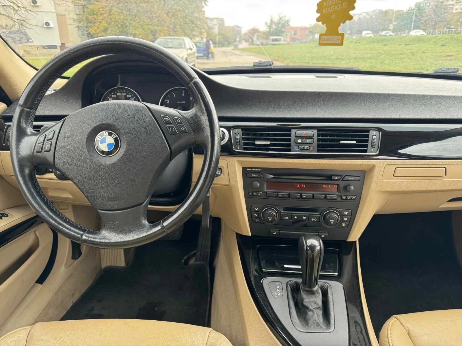 BMW 330, снимка 15 - Автомобили и джипове - 54858175