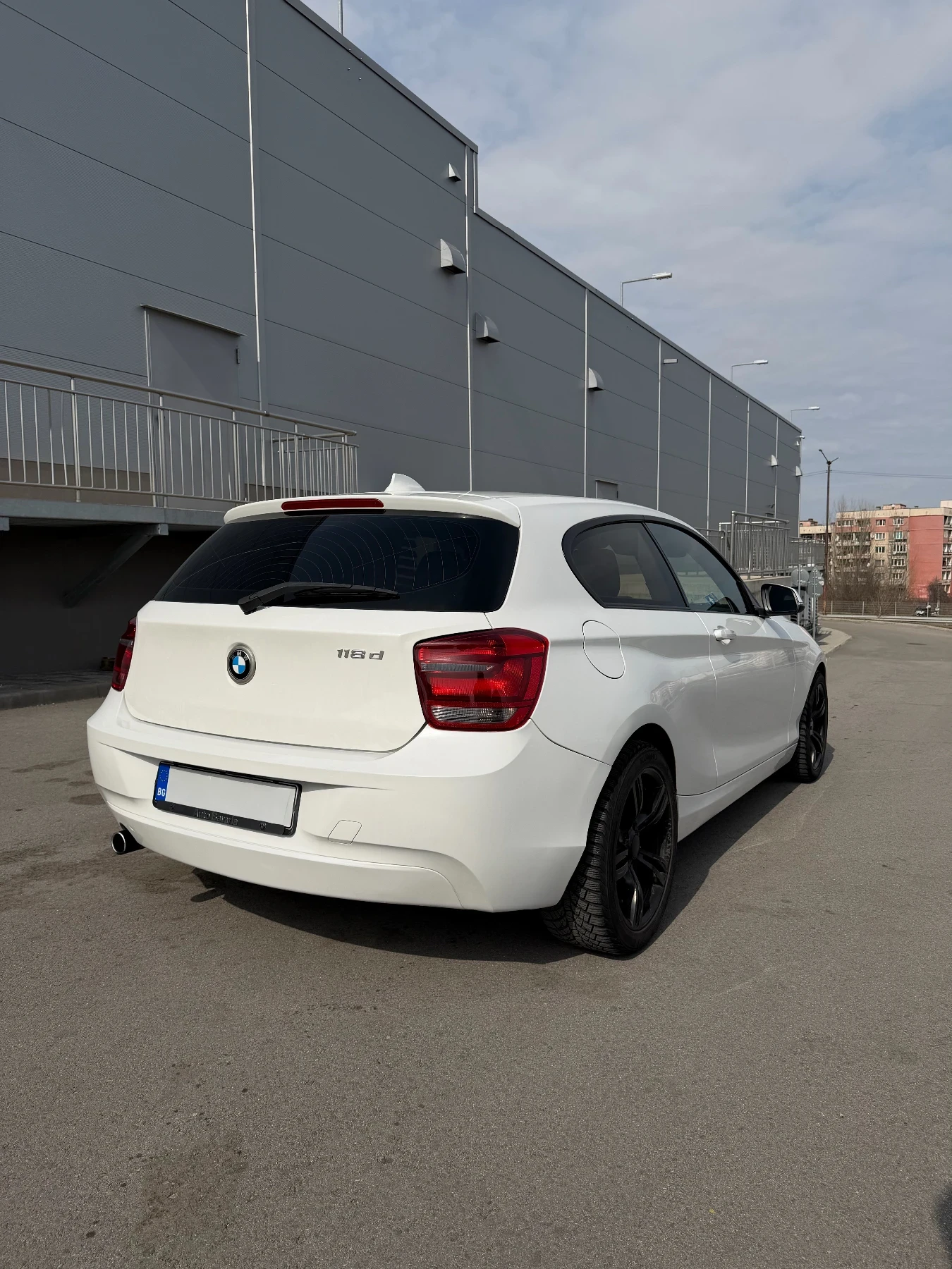 BMW 118, снимка 5 - Автомобили и джипове - 55943903
