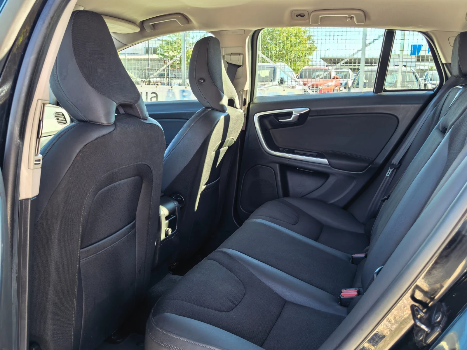 Volvo V60 2.0 ����� 163 �.�. ���������! ������! | Mobile.bg � ����������� 11