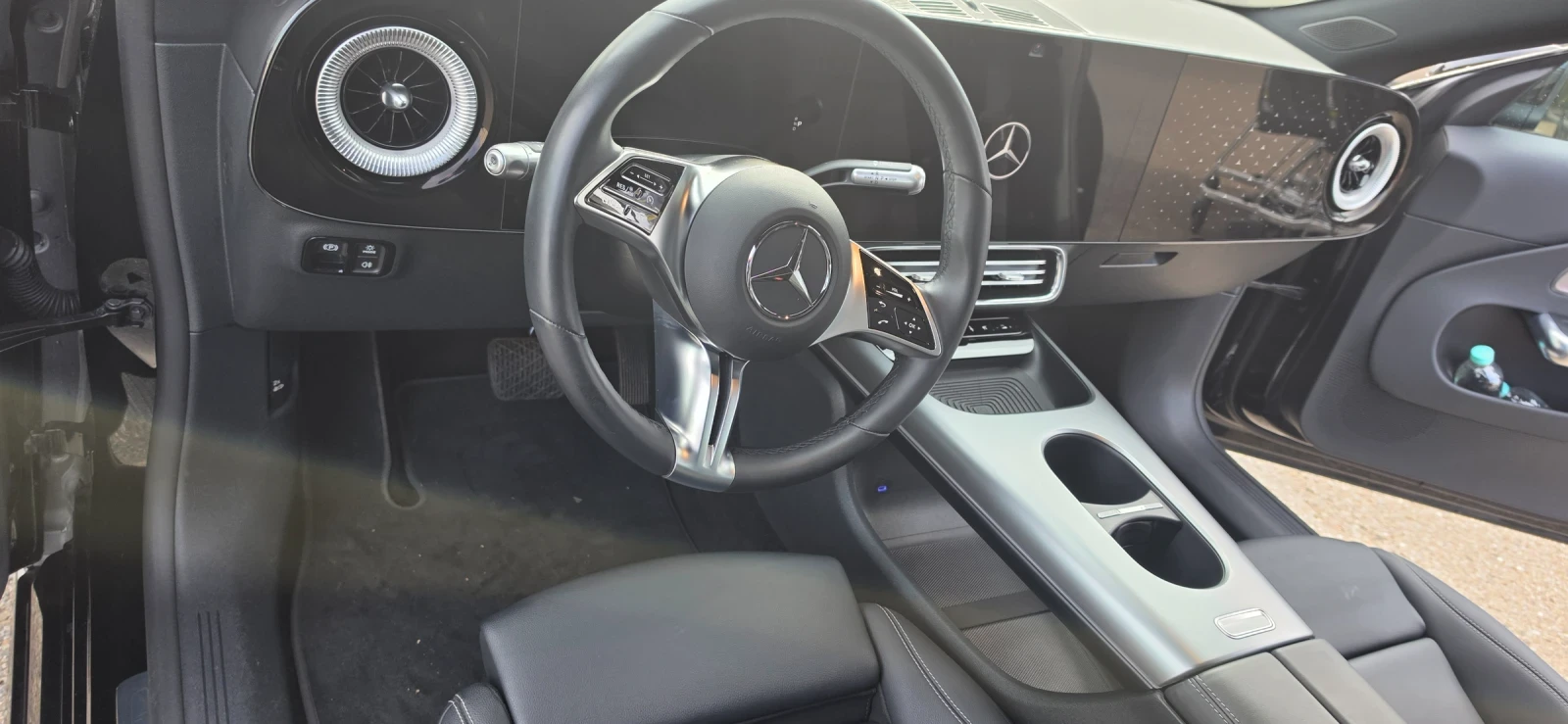 Mercedes-Benz CLA 250, снимка 3 - Автомобили и джипове - 56663233