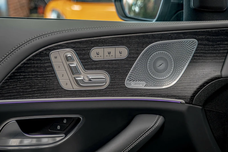 Mercedes-Benz GLS 400 AMG/6+ 1/Burmester/Обдухване/Панорама/Камера360, снимка 8 - Автомобили и джипове - 50368592