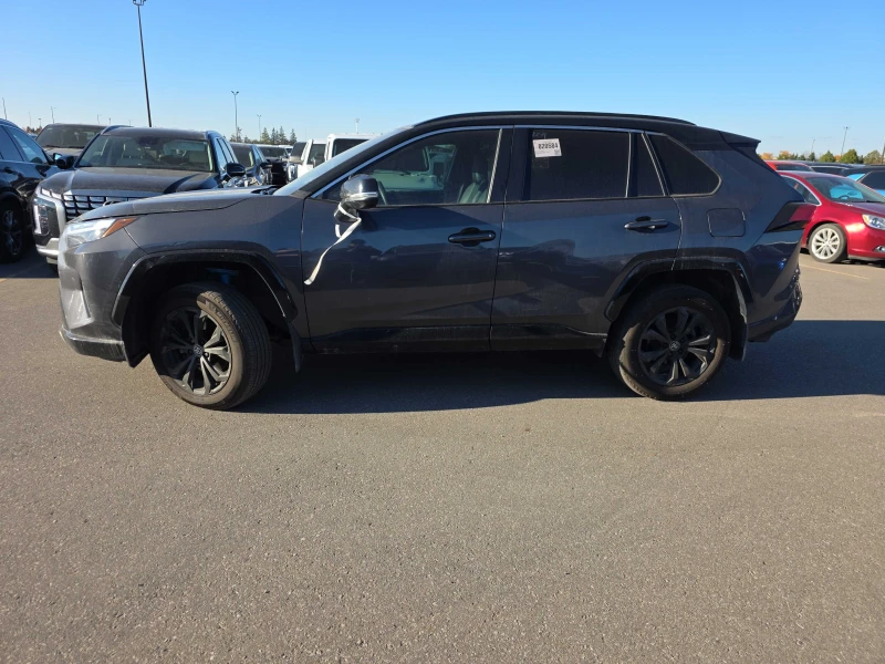 Toyota Rav4 XSE HYBRID * * CARFAX * * АВТО КРЕДИТ * * , снимка 2 - Автомобили и джипове - 52436389