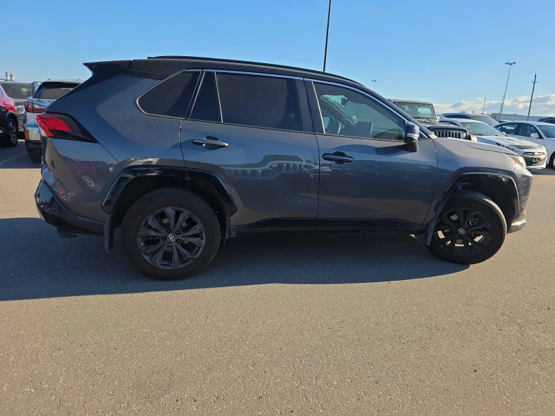 Toyota Rav4 XSE HYBRID * * CARFAX * * АВТО КРЕДИТ * * , снимка 3 - Автомобили и джипове - 52436389