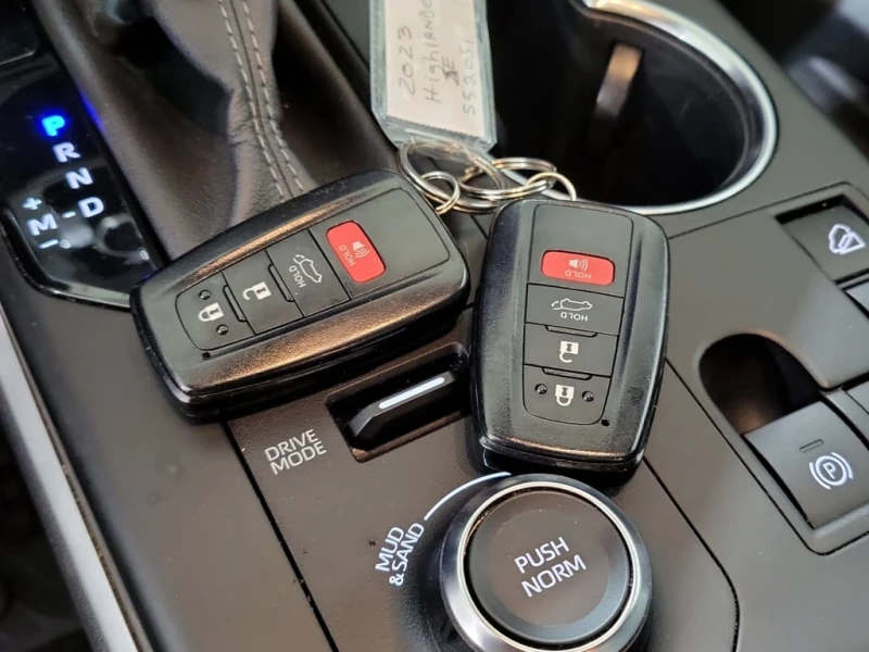 Toyota Highlander * XSE AWD * CARFAX * 2 КЛЮЧА * ШИБИДАХ * ПОДГРЕВИ , снимка 11 - Автомобили и джипове - 53456560