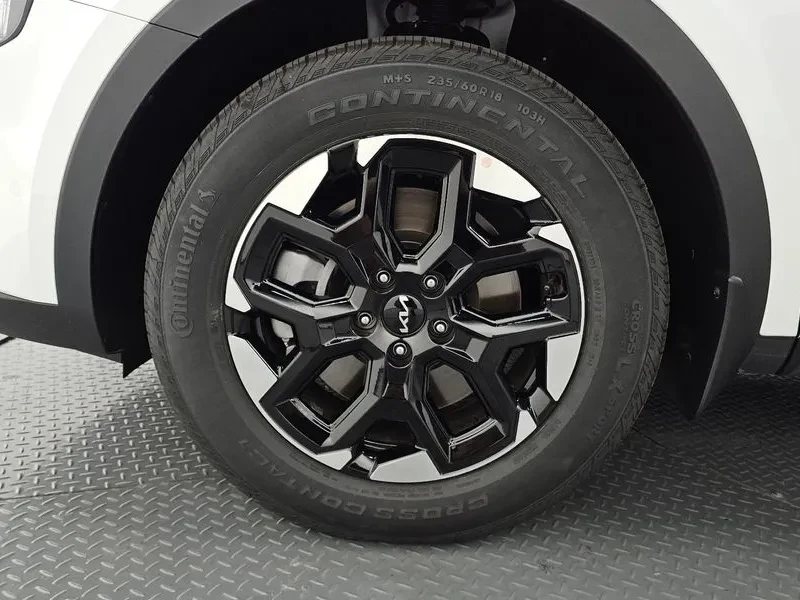 Kia Sorento Gasoline 2.5T 2Wd Prestige, снимка 5 - Автомобили и джипове - 56119192