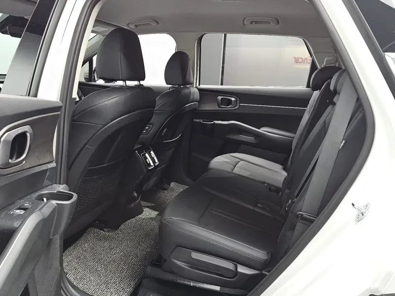 Kia Sorento Gasoline 2.5T 2Wd Prestige, снимка 12 - Автомобили и джипове - 56119192
