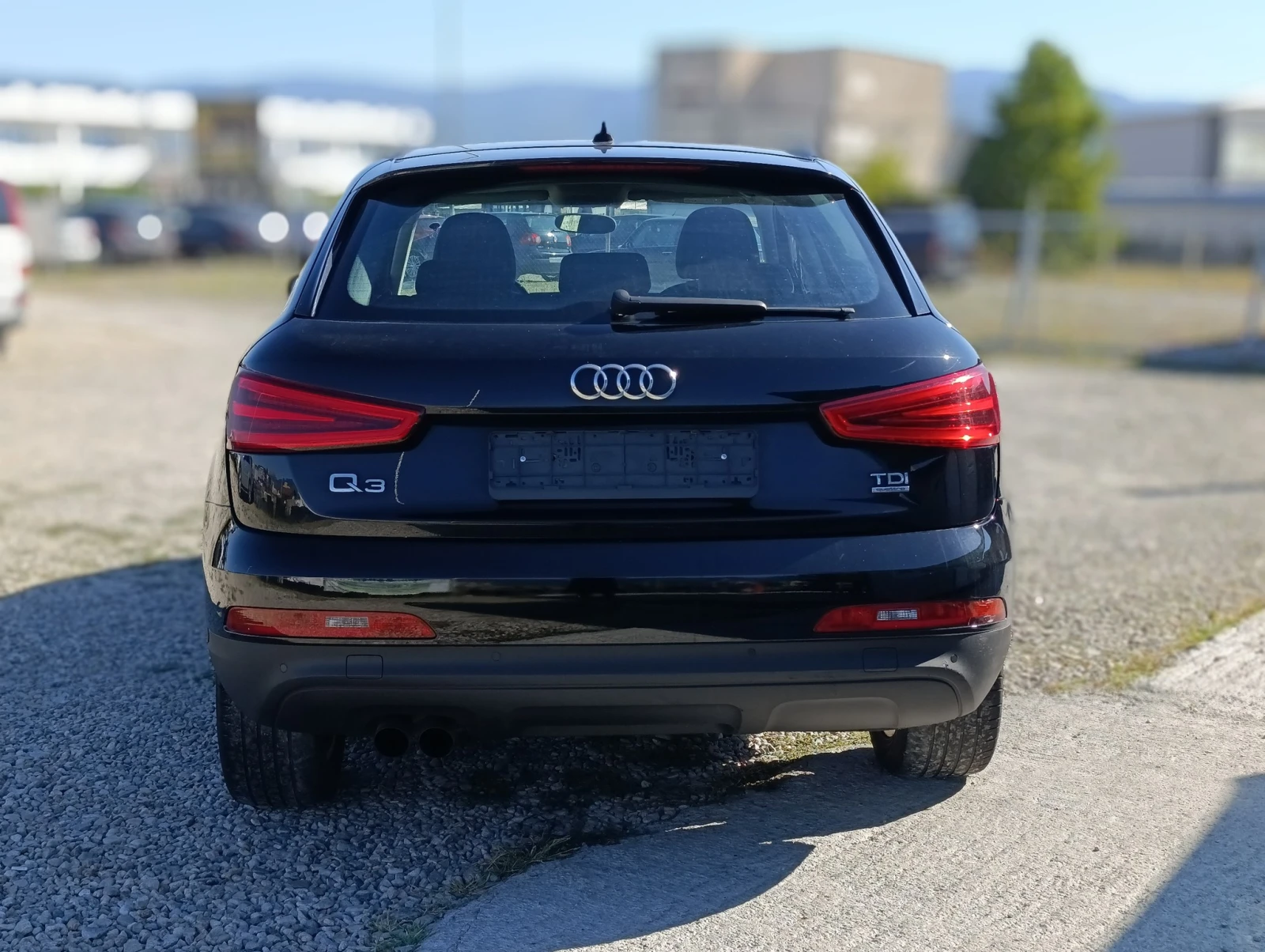 Audi Q3  2.0 TDI quattro  - изображение 4