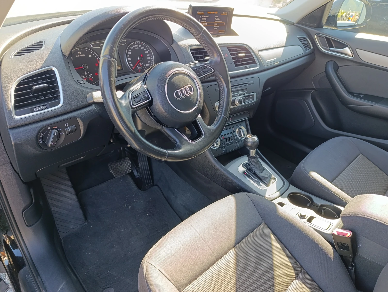Audi Q3  2.0 TDI quattro  - изображение 9