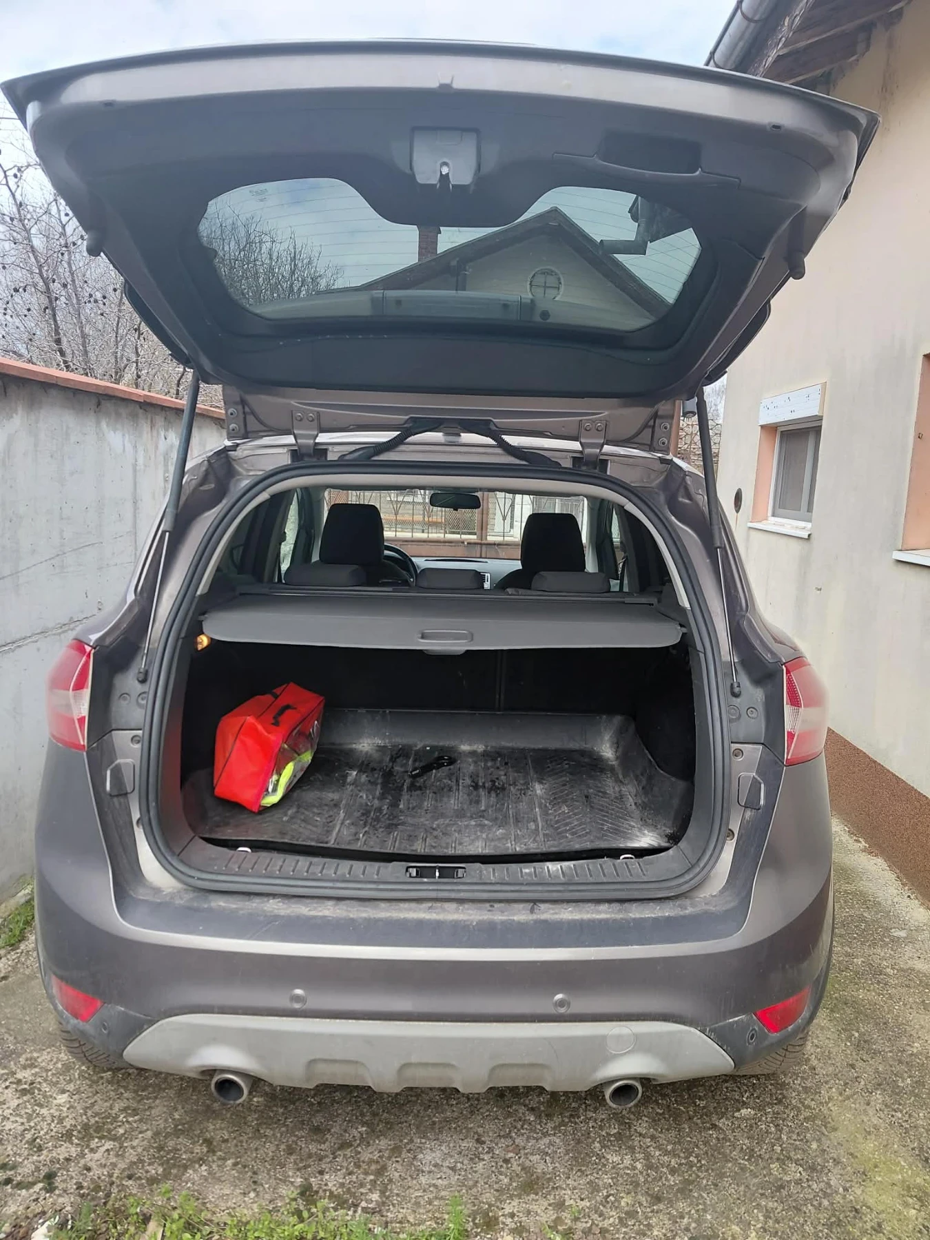 Ford Kuga, снимка 8 - Автомобили и джипове - 54178767