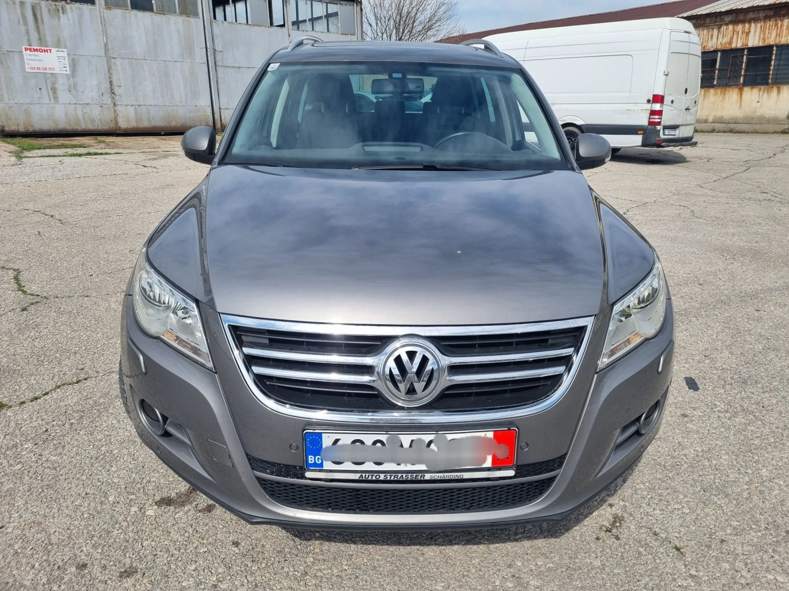 VW Tiguan 2.0tdi avtomat, снимка 7 - Автомобили и джипове - 54180669