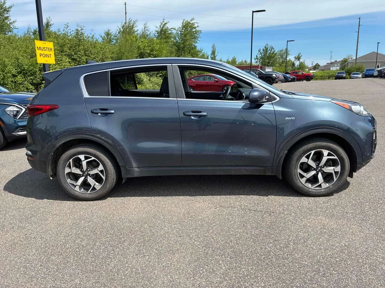 Kia Sportage * LX * CARFAX * БЕЗ ПЪРВОНАЧАЛНА ВНОСКА, снимка 3 - Автомобили и джипове - 54964023