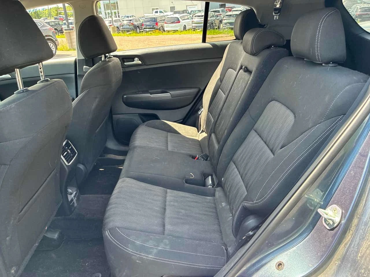 Kia Sportage * LX * CARFAX * БЕЗ ПЪРВОНАЧАЛНА ВНОСКА, снимка 13 - Автомобили и джипове - 54964023
