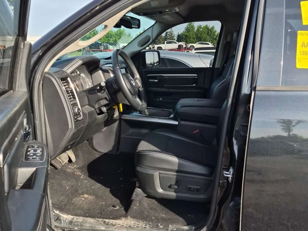 Dodge RAM 1500 * Sport * АВТОКРЕДИТ БЕЗ ПЪРВОНАЧАЛНА ВНОСКА* , снимка 2 - Автомобили и джипове - 54965865