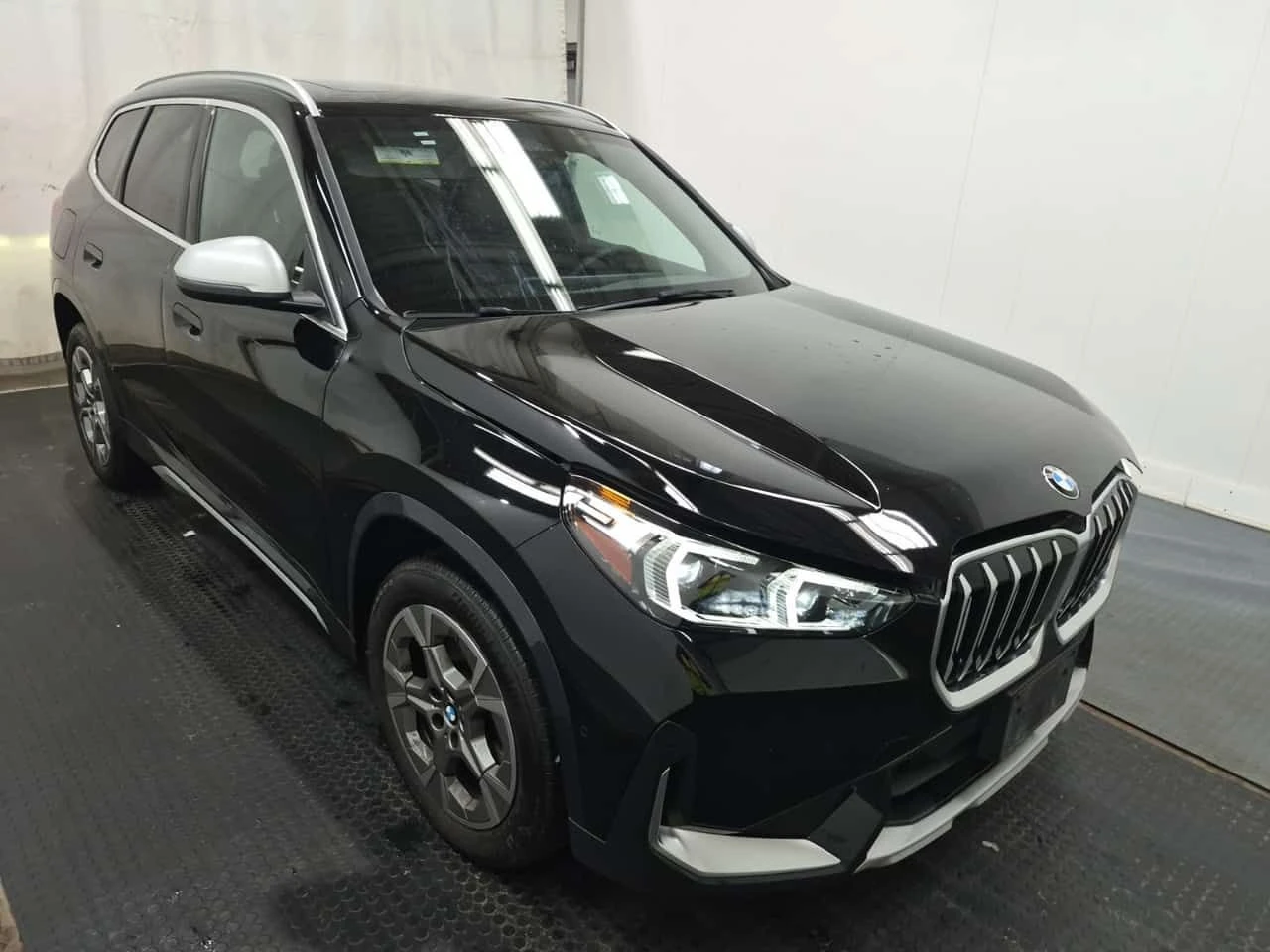 BMW X1 xDrive28i/ПАНОРАМА/ПОДГРЕВИ, снимка 2 - Автомобили и джипове - 55021520
