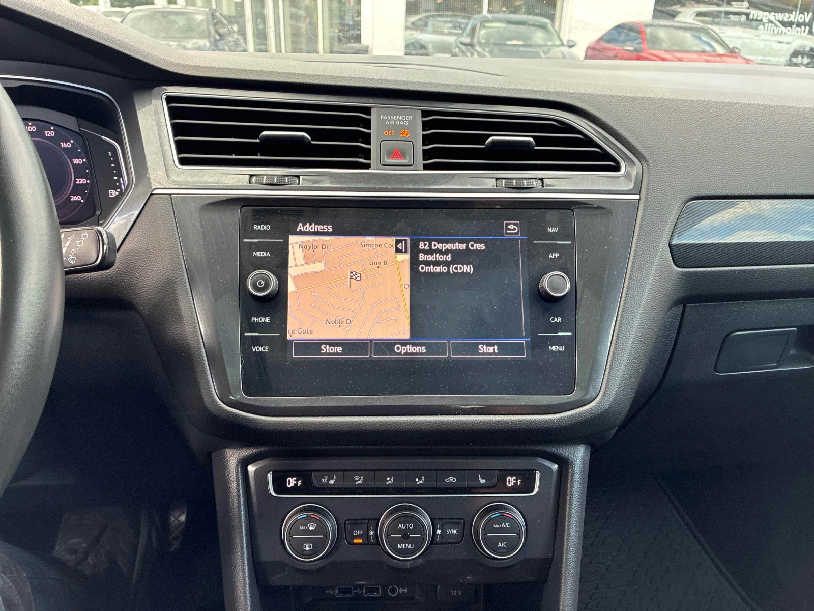 VW Tiguan * Highline * CARFAX * ОПЦИЯ ЗА ФИНАНСИРАНЕ , снимка 9 - Автомобили и джипове - 55987900