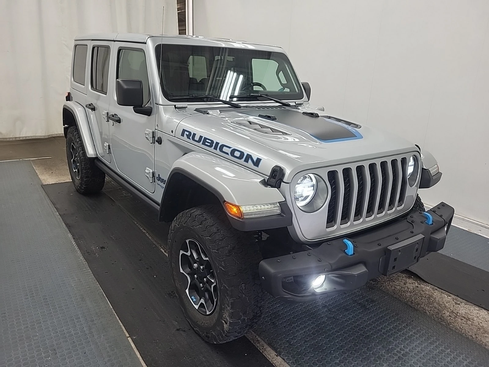 Jeep Wrangler * UNLIMITED RUBICON* АВТОКРЕДИТ БЕЗ ПЪРВОНАЧАЛНА* , снимка 2 - Автомобили и джипове - 56038961