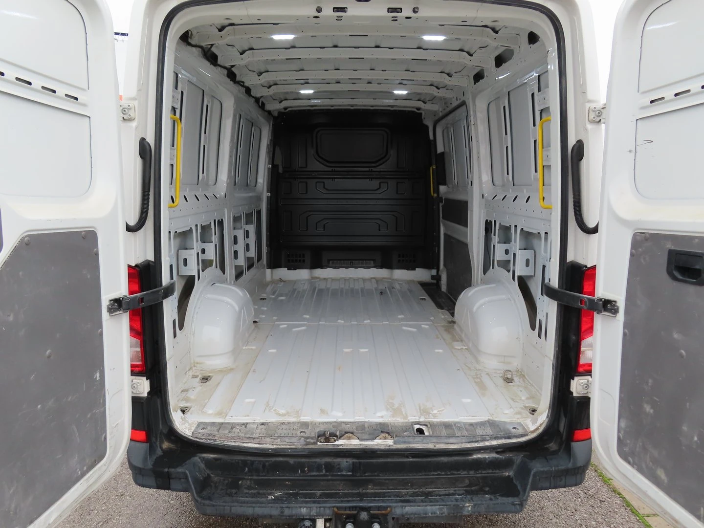 VW Crafter 35 Kasten M 9.9 m3 TDI ������ | Mobile.bg � ����������� 14