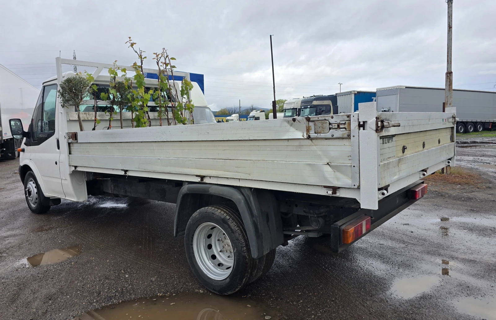 Ford Transit 2.4d* 100кс* БОРДОВИ, снимка 7 - Бусове и автобуси - 54371489