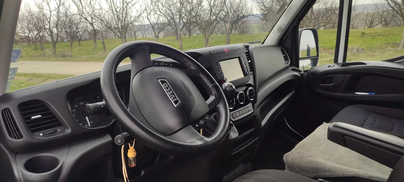 Iveco Daily, снимка 7 - Бусове и автобуси - 54836736