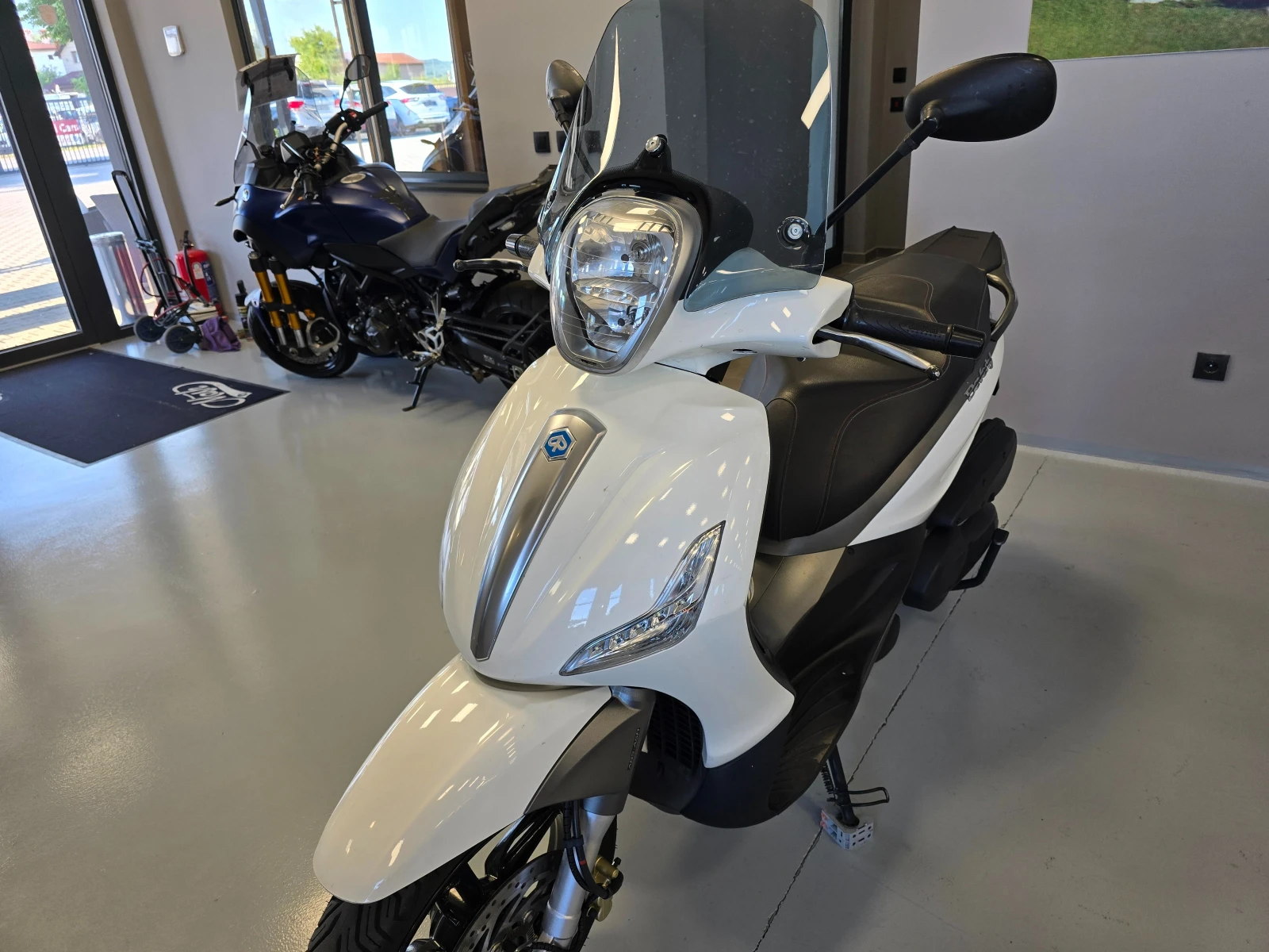 Piaggio Beverly 350ie, ABS-ASR, 2017г. - изображение 8