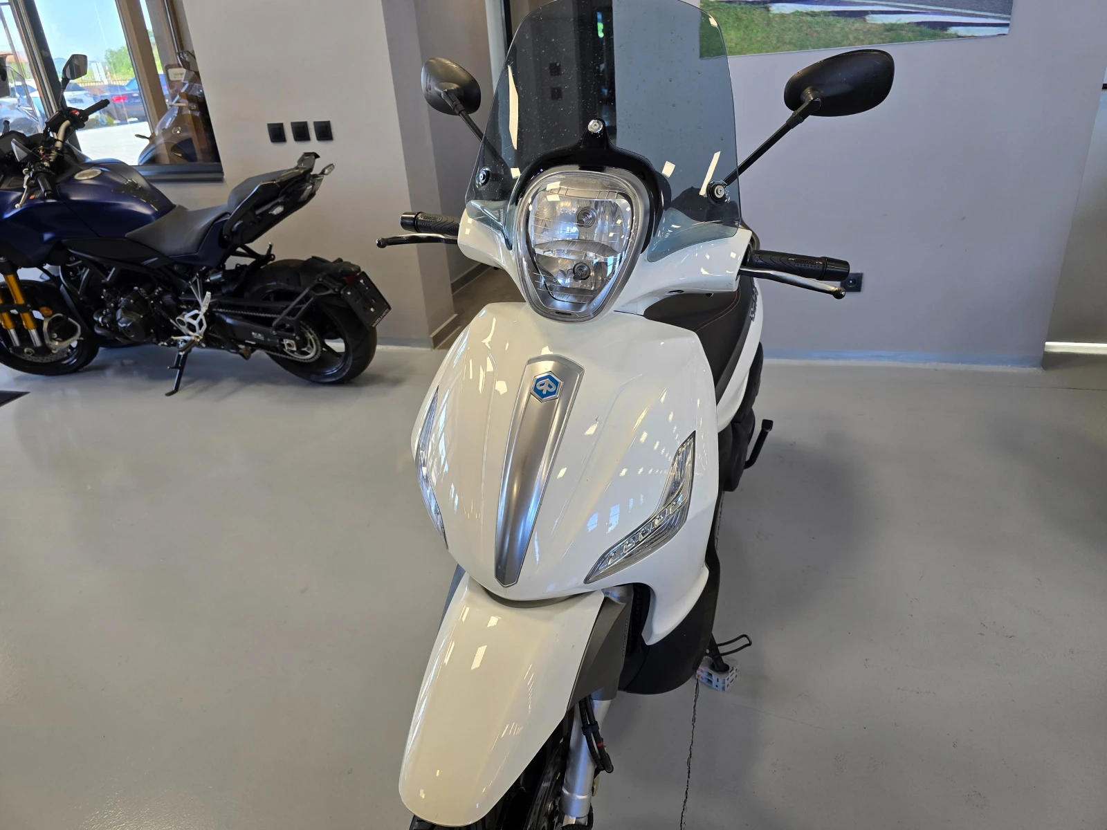 Piaggio Beverly 350ie, ABS-ASR, 2017г. - изображение 9